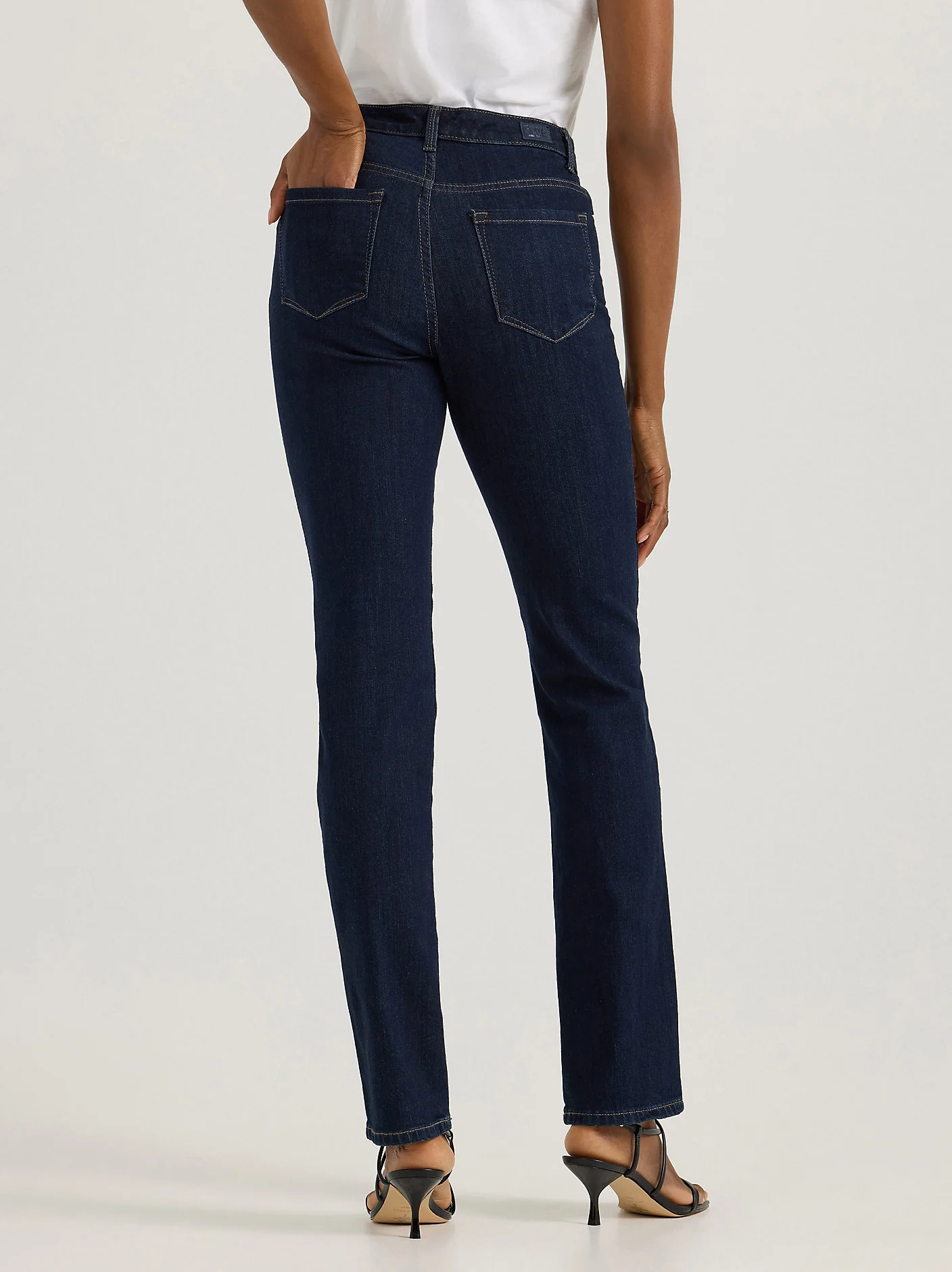 Women’s Instantly Slims Relaxed Fit Straight Leg Jean Classic Fit - Heritage - 340-4894 - Image 3