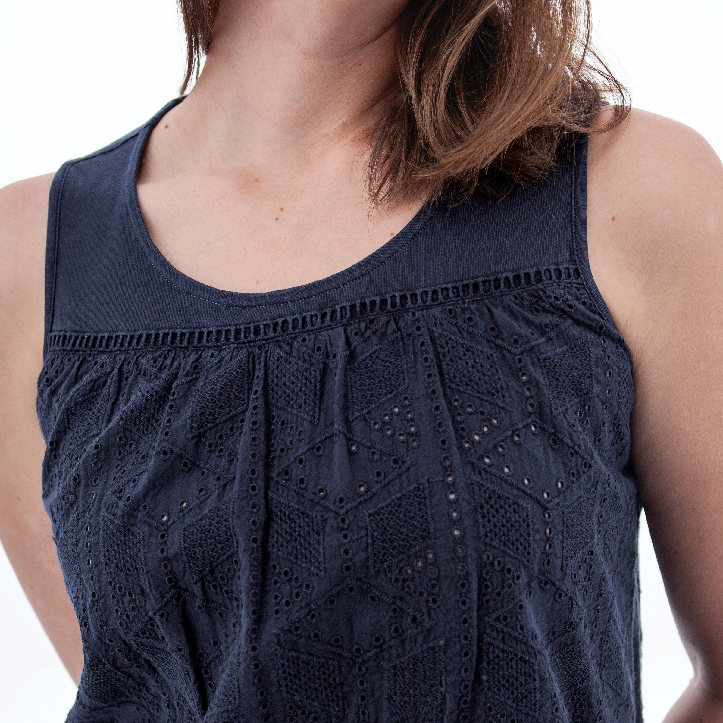 Shelle Eyelet Tank Top - M19168 - Image 14