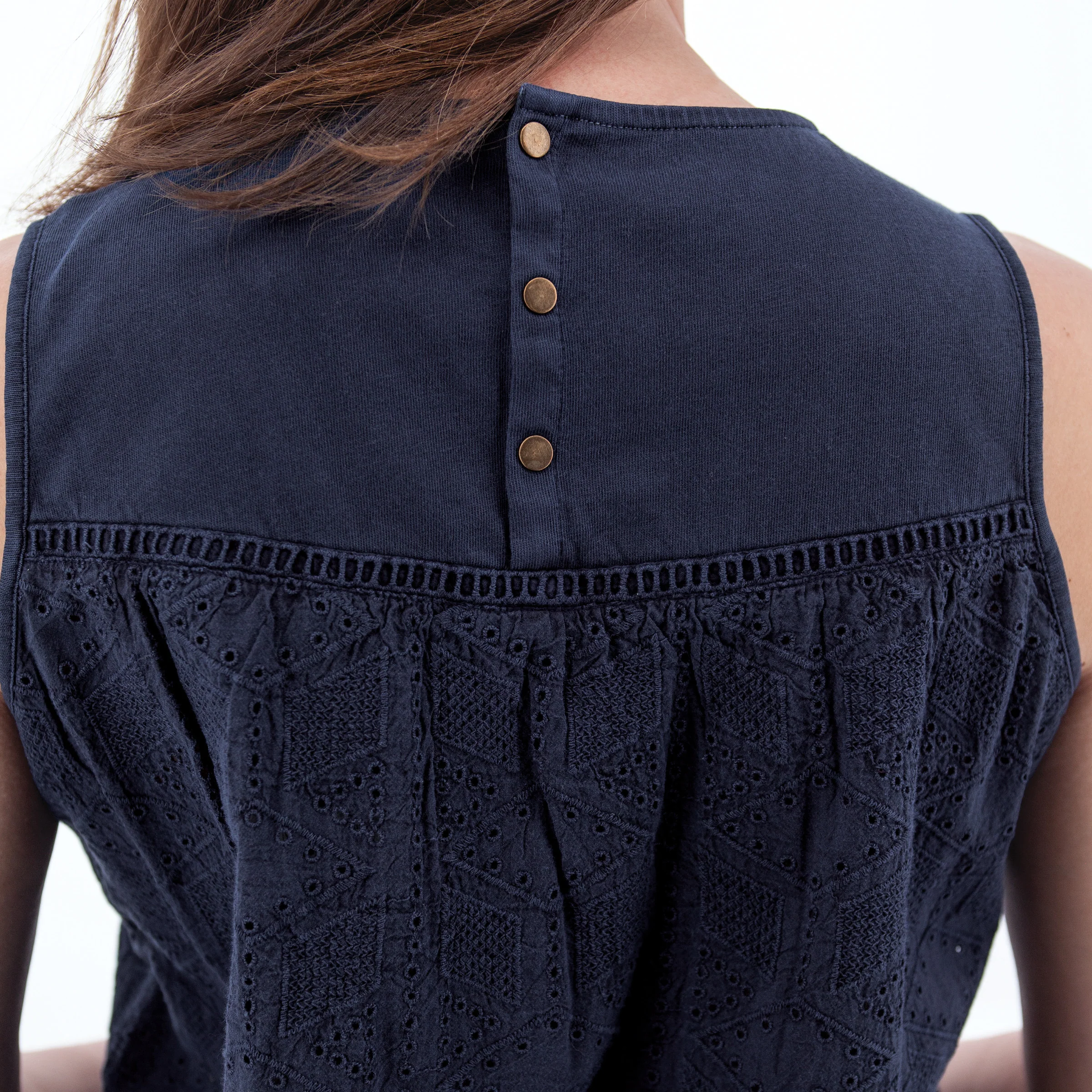 Shelle Eyelet Tank Top - M19168 - Image 15